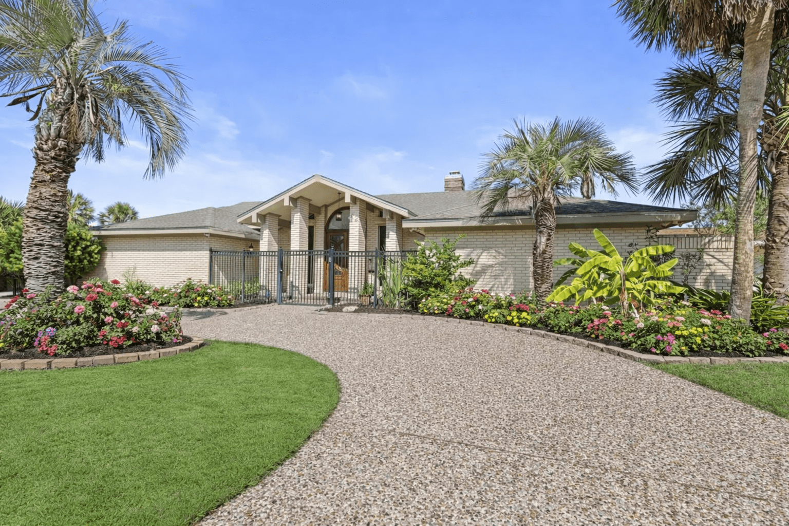 Home in Galveston TX